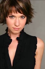 Joanna Canton's Instagram, Twitter & Facebook