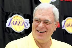 NBA: Phil Jackson remains with Lakers