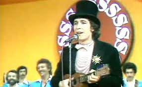 Nel 1978 rino gaetano partecipa al festival di sanremo con la canzone gianna, piazzandosi al terzo posto, alle spalle dei matia bazar e di anna oxa. Rino Gaetano Gianna Sanremo Il Crotonese