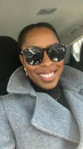 GRWM to fly ✈️ 🥂 first one of 2025😉. I made it back just in time for the  snow to melt 🙌🏾, Bonus points to whoever catches me contemplating this  hair journey 😂🥴💋, #grwm #planeootd #redlip