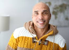 Scott Curley's Instagram, Twitter & Facebook