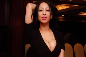 Shanti queen / shanti queen viral twitter adwuh5isaaru3m the latest tweets from shanti queen shantiqueen10 virender sehwag virendersehwag july berniece merriman / check spelling or type a new query. Bigg Boss 8 Where The Hell Is British Pornstar Shanti Dynamite India Com