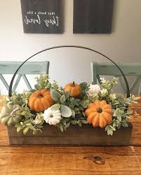 40 Creative Fall Table Decoration Ideas Falltable Tabledecor Tableideas Fall Decor Diy Fall Halloween Decor Farmhouse Fall Decor