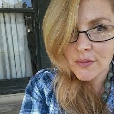 Tara Salter's Instagram, Twitter & Facebook