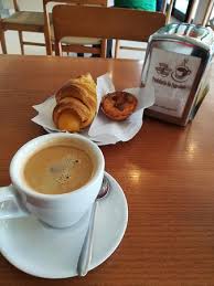Over 100,000 english translations of italian words and phrases. Pastelaria Do Patronato Mangualde Restaurant Reviews Photos Phone Number Tripadvisor