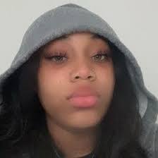 Chani Williams's Instagram, Twitter & Facebook