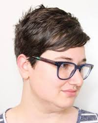 The best thing about a round face is that it does not have any distinct lines and angles. 40 Pixie Cuts For Round Face That You Ll Love Babydoll Couture Glam