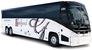 Ómnibús deriva del dueño de una tienda de sombreros, monsieur omnès, quien con un juego de palabras llamó a su tienda «omnes omnibus». Rent A Bus Autobus Galland