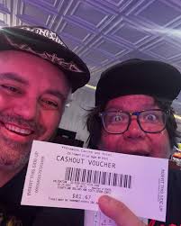 Roy Robins (@theemrawesome) • Instagram photos and videos