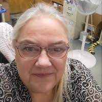 Nancy Crump's Instagram, Twitter & Facebook