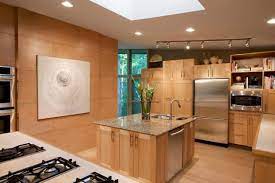 5 ways to modernize oak kitchen cabinets 1) keep the cabinet style simple. Hugedomains Com Contemporary Wood Kitchen Contemporary Oak Kitchen Light Wood Kitchens