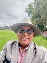 Buenos días amigos, amigas, los saluda con el placer de siempre su servidor  y amigo, Sergio Mayen Arroyo, los invito a ver mi capsula juridica, en  donde hablo de los contratos, los