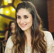 An Insight On The Looks Of Kareena Kapoor Khan In 2016, kapoor took on a starring role opposite arjun kapoor in ki & ka, a romantic comedy about gender stereotypes from the punjabi colours of bollywood. insight on the looks of kareena kapoor khan