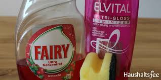 Besuchen sie diese site für details: Microfaser Couch Reinigen Es Geht So Einfach Mit Glasreiniger