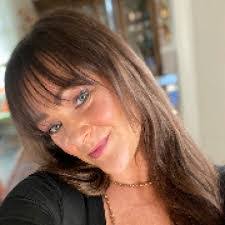 Tara Struve's Instagram, Twitter & Facebook