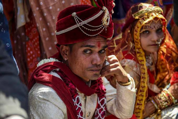 Tribal priests persist with German mission in central India - UCA News