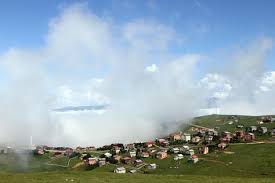 Sis Bulutlarinin Adresi Sultan Murat Yaylasi Trabzon Un Caykara Ilcesine Bagli 2000 Rakimli Sultan Murat Yaylasi Vadilerde Olusan Ve De Turizm Doga Bulutlar