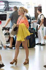 Flickr photos, groups, and tags related to the celebrity pantyhose celebrity legs celebrity pantyhose flickr tag. Britney Spears Shows Off Her Legs In Shorts Airport In Miami 06 05 2018 Celebmafia