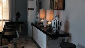 Adapting latest technologies in access with excellent craftsmen, the stores here offer a complete customized solution to enhance every house uniquely. Best 15 Interior Designers House Decorators In Lagos Lagos Nigeria Houzz