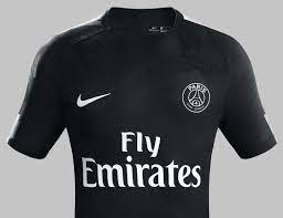 Históricamente, el color de la camiseta en casa del olympique lyonnais es de color blanco. Camisa Psg Negra Off 60