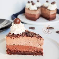 Gateau Mousse Aux Deux Chocolats Mes Delicieuses Creations Gateau Mousse Cheesecake Framboise Sans Cuisson Mousse Au Chocolat