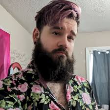 Beeps (@beardprincesstv) • Instagram photos and videos