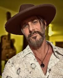 Discover Colorado's Hidden Gem: Liz Barnez's Soulful Sound