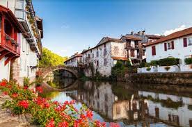 Consultez notre large sélection de concerts, pièces de théâtre, expositions ou spectacles à bayonne / biarritz. 5 Towns Around Biarritz That Must Be Seen
