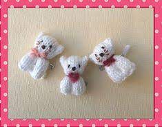 Adorable smocked clothing for children in tons of gorgeous styles! 52 Knit Applique Bookmarks Flowers Leaves Misc Ideas Knitting Patterns Knitting Knitted Flowers