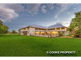 We stand for high quality moringa, fair pricing and collaboration. 64871 Bruce Highway Yaamba Qld 4704 Property Details