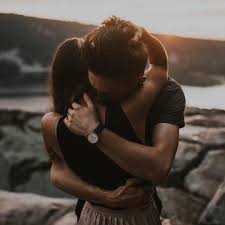 Love Couple Engagement Sunset Hugs Mood Photos Outdoors Cift Fotografciligi Fotografcilik Fotografcilik Dersleri