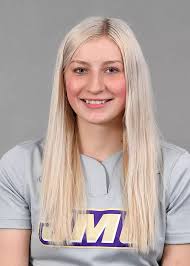 Taylor Hankins's Instagram, Twitter & Facebook