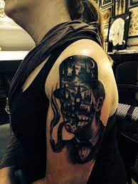 Do you want to get a tattoo in a nice area with perfect settings then we recommend getting by benny black atlas tattoo, here you can get everything from small discreet. My New Sherlock Holmes Tattoo From The Badass Joel Thompson Of Black Atlas Tattoo In Fort Collins Co Victorian Tattoo Sherlock Holmes Tattoo Tattoos