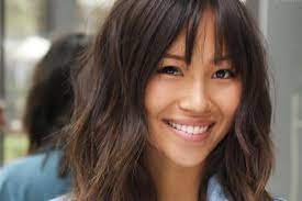 They look especially great with high top knots and low slick ponytails. Trendy Ideas For Hairstyles With Bangs