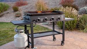 Masterbuilt sh19030819 smoke hollow propane grill. Blackstone Vs Camp Chef Two Popular Outdoor Griddles Compared Cnet
