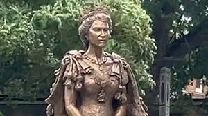 Watch: Queen Elizabeth II sculpture unveiled in Romsey