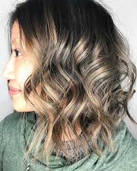 These can be bouncy curls, maintaining shape, or chaotic waves with an effect of a bedhead. Fantastic Short Curly Wavy Hairstyles For Stylish Ladies