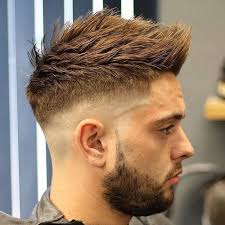 Crew cut, ceasar cut, pompadour buns not only skyrocketed the hairstyle trends for women, but they also are among men's favorites. 30 Short Latest Hairstyle For Men 2020 Find Health Tips