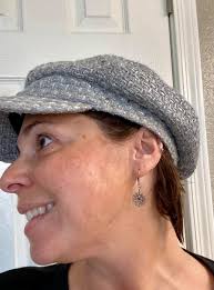 Let's give some love to my beautiful mother! She is my biggest supporter❤️  She also reminds me to make smaller earrings too !