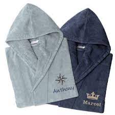 Bouquet roses éternelles la beauté de la rose vous réjouira pendant 5 ans. Idees De Cadeau D Anniversaire Pour Un Homme De 45 Ans Amikado