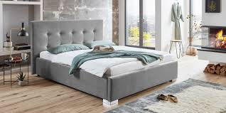 Sie bieten die perfekte möglichkeit, den verfügbaren stauraum zu nutzen und somit nicht nur im schlafzimmer ist das bett mit bettkasten sehr praktisch, sondern auch kinder profitieren davon. Bett Mit Bettkasten Betty Stauraumbett Samtstoff Moebella24