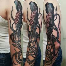 Colossal squid tattoo by Adam Sky, Rose Gold's Tattoo, San Francisco : r/ tattoos