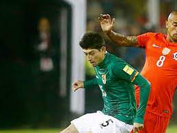El cuadro altiplánico ganó en la paz y dejó a chile con 23 puntos y dos próximos partidos en los que podría el partido entre ambas selecciones en la paz será por la fecha 16 de las eliminatorias rusia 2018 (el penúltimo del proceso). Chile Vs Bolivia En La Paz Fecha Horario Y Canales Del Partido En La Paz Por Eliminatorias Rusia 2018 Futbol Internacional Depor