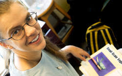 Biologist connects particles and behaviour