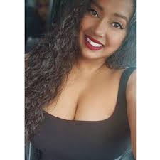 Amanda Waid's Instagram, Twitter & Facebook