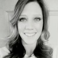 Elizabeth Colston's Instagram, Twitter & Facebook