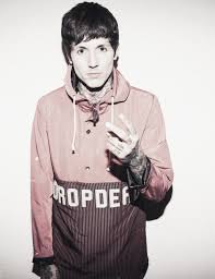 Also, most boys with oli sykes hair straighten it. Oli Sykes Haircut The Haircut Styles