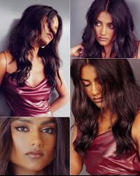 She is so beautiful, to me♥️