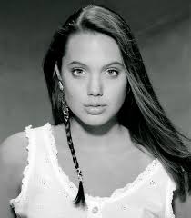 Durch die jahre mit angelina jolie. Face Detection Using Facenet In Python Angelina Jolie Young Pytorials Com