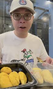 Kulineran Mewah dr. Richard Lee, Cicip Durian Black Thorn dan Kepiting  Alaska